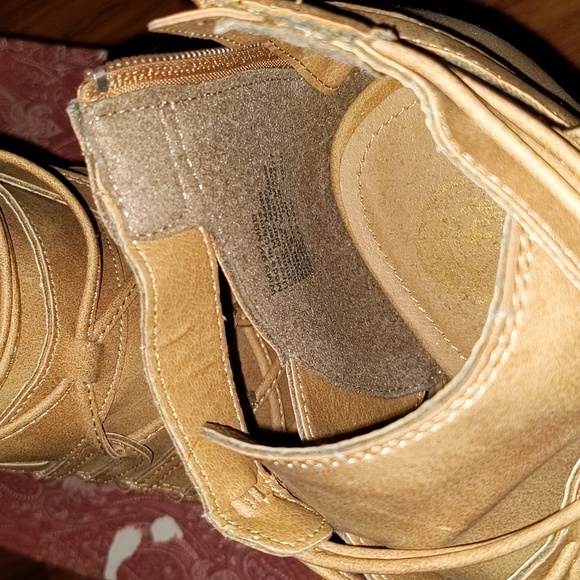 SO open toe booties. Size 9.5 - Picture 5 of 6